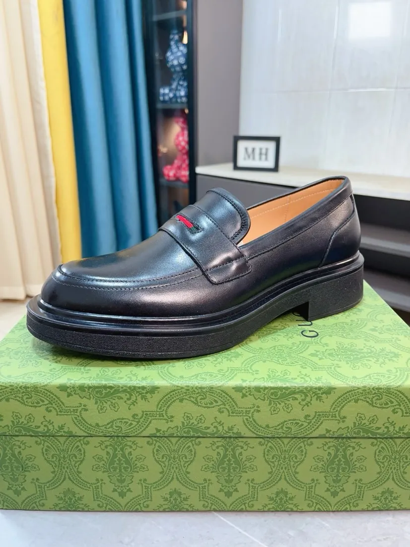 Men's shoes 💰500🌹🌹【GUCCI】The most popular classic Gucci leather shoes. Synchronized with the official website, the upper is made of Italian first-layer cowhide ➕cowhide lining, with unique brand and unique craftsmanship. Highlighting the hot style of the new year. Stop hesitating, stop wandering, get it now. Number: 38--44
